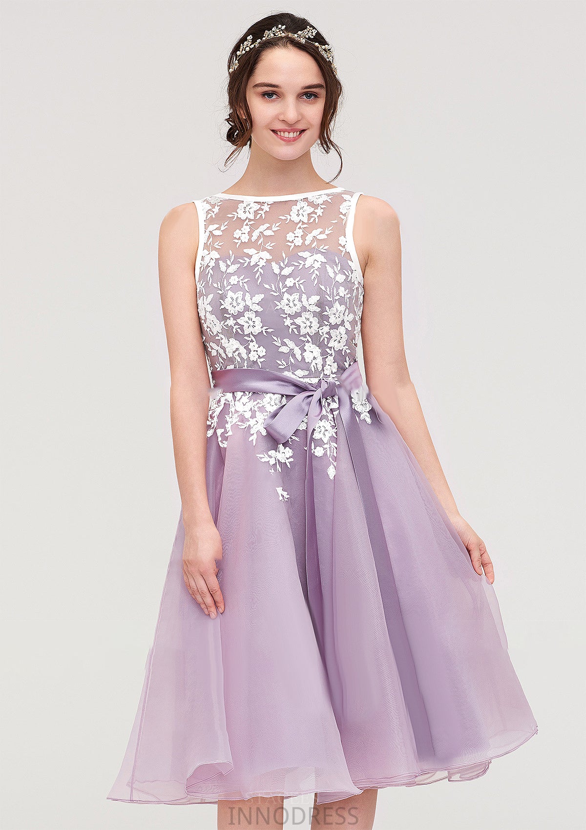 Bateau Sleeveless Organza Knee-Length A-line/Princess Bridesmaid Dresses With Sashes Lace Perla DPP0025358