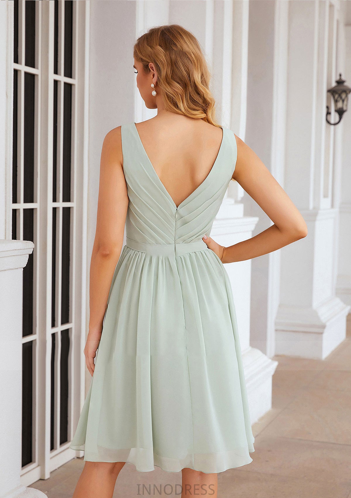 A-line V Neck Sleeveless Chiffon Knee-Length Bridesmaid Dresses With Pleated Waistband Nita DPP0025383