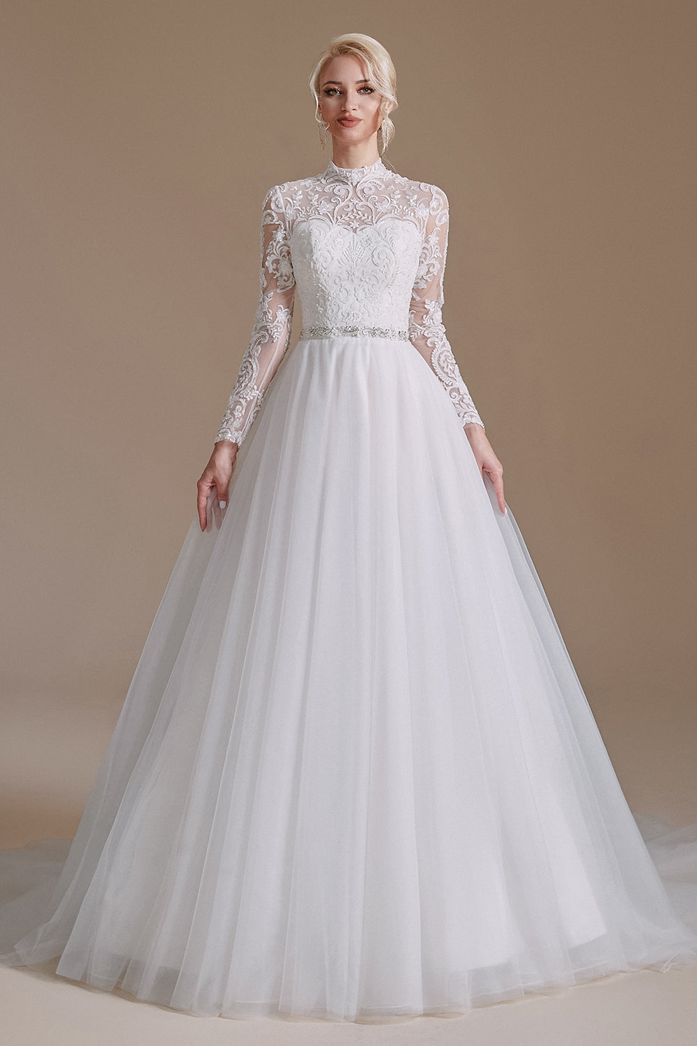 A-Line Lace Appliques Long Sleeve Tulle Chapel Train Wedding Dresses