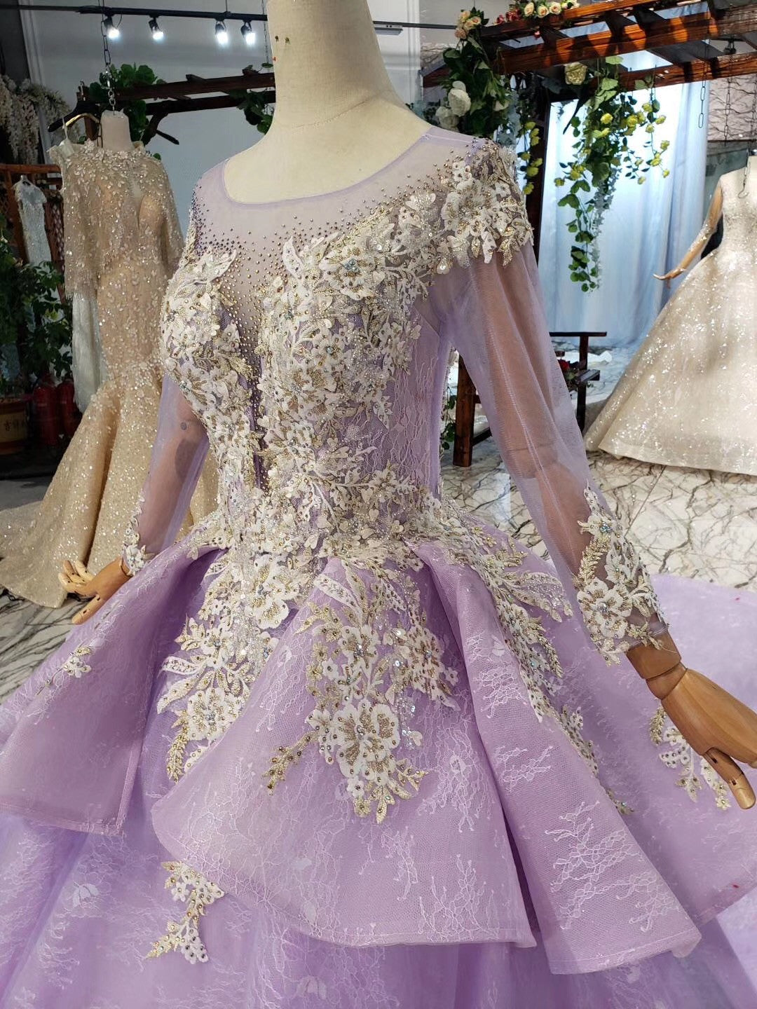 Stunning Long Sleeve Ball Gown Appliques Beading Quinceanera Dresses