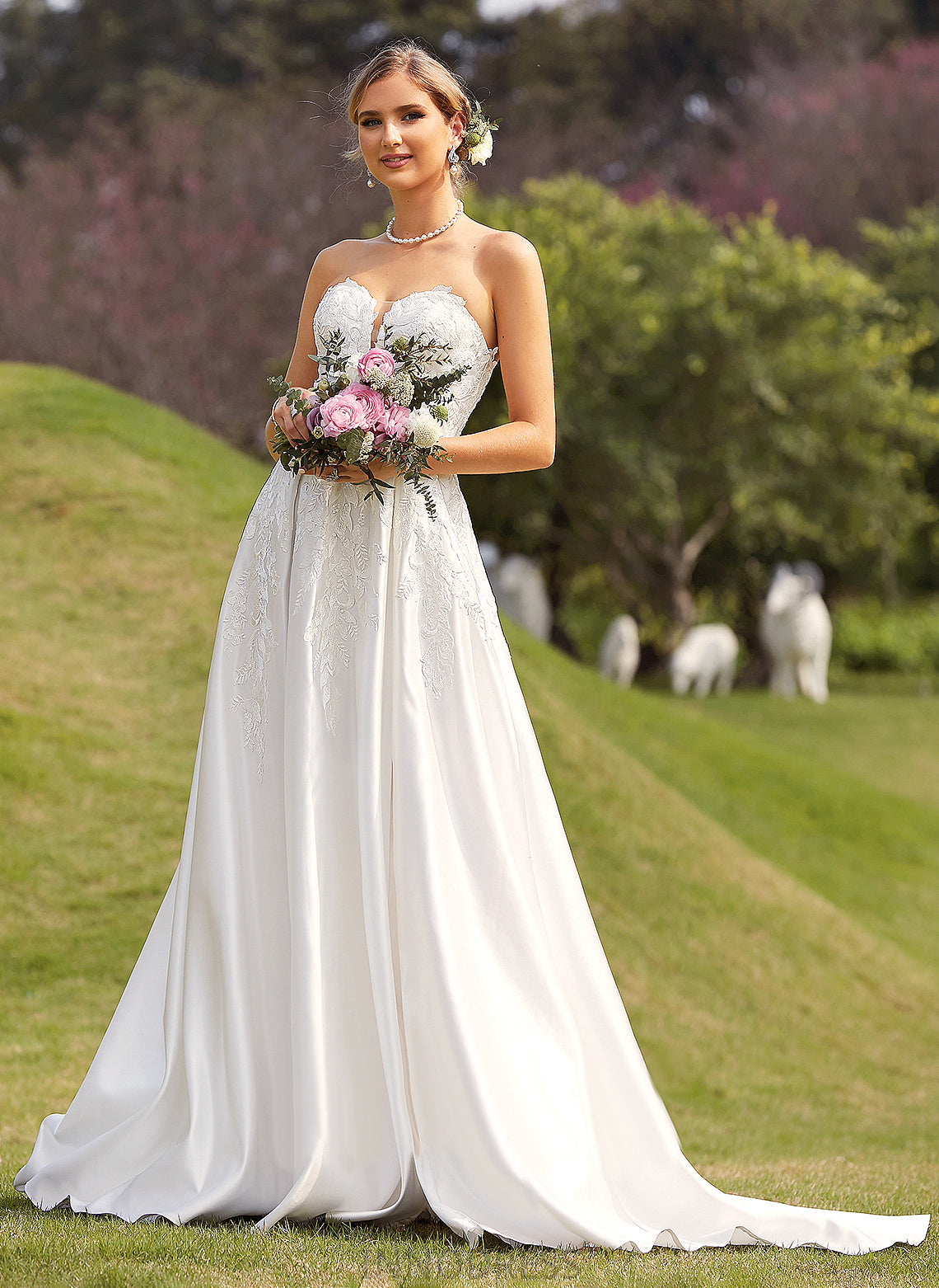 Wedding Front Sweetheart With Wedding Dresses Satin Vera Ball-Gown/Princess Dress Chapel Lace Train Split