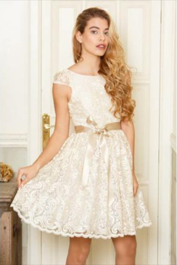 Charming Round Neck Tulle A-line Homecoming Dresses