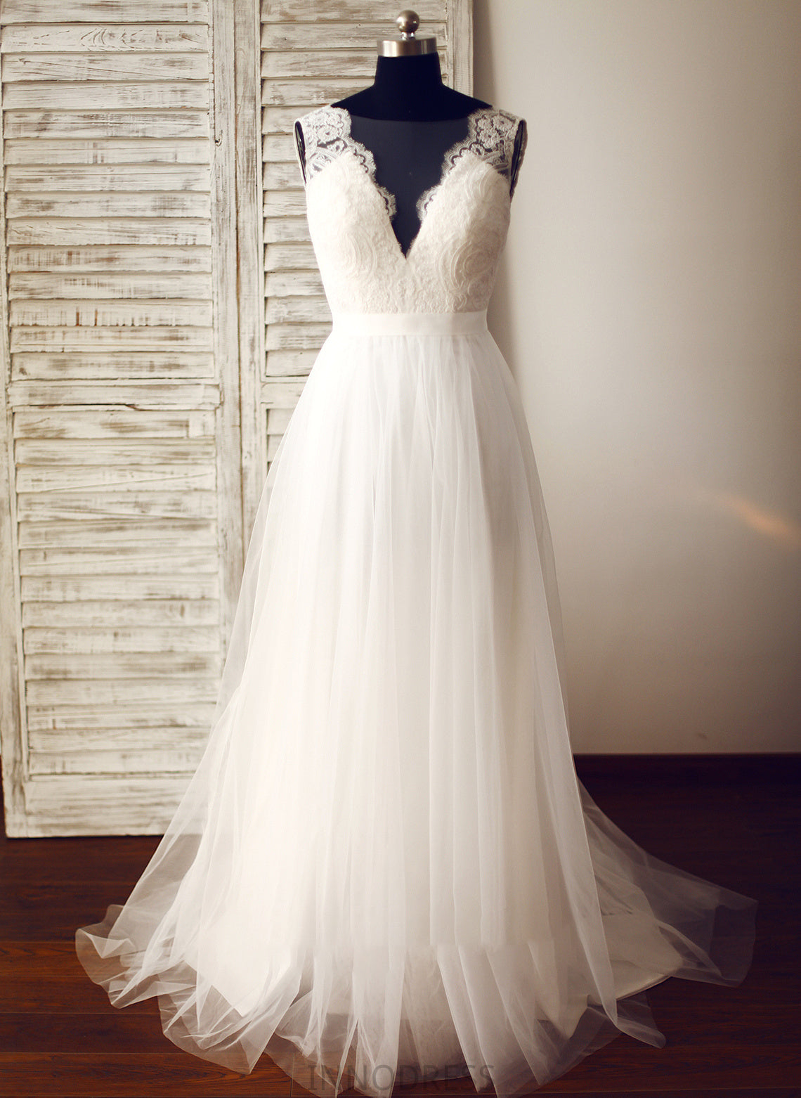 Jade Tulle A-Line Wedding Dresses V-neck Sweep Dress Wedding Train