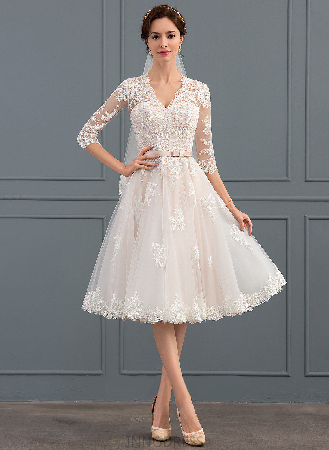 Sarah Knee-Length Bow(s) Wedding Dresses V-neck A-Line Tulle Wedding With Dress Lace