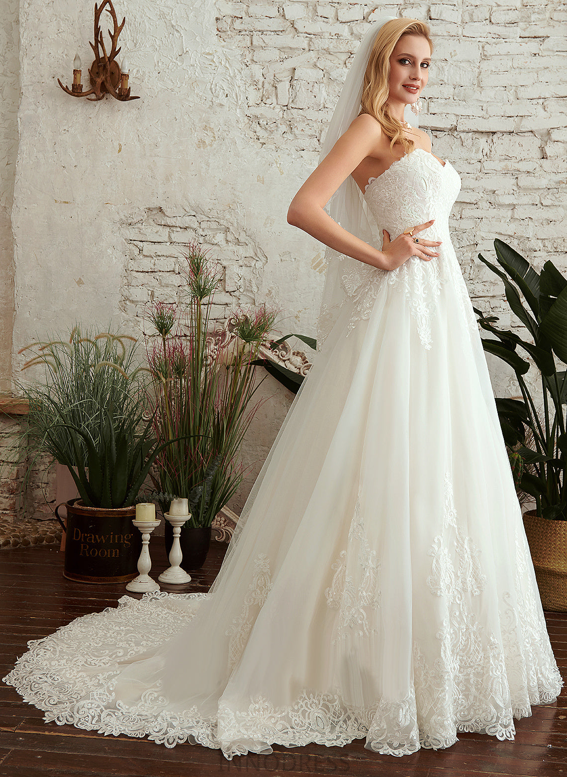 Tulle Laylah Dress Sweetheart Court Train Lace With A-Line Wedding Wedding Dresses