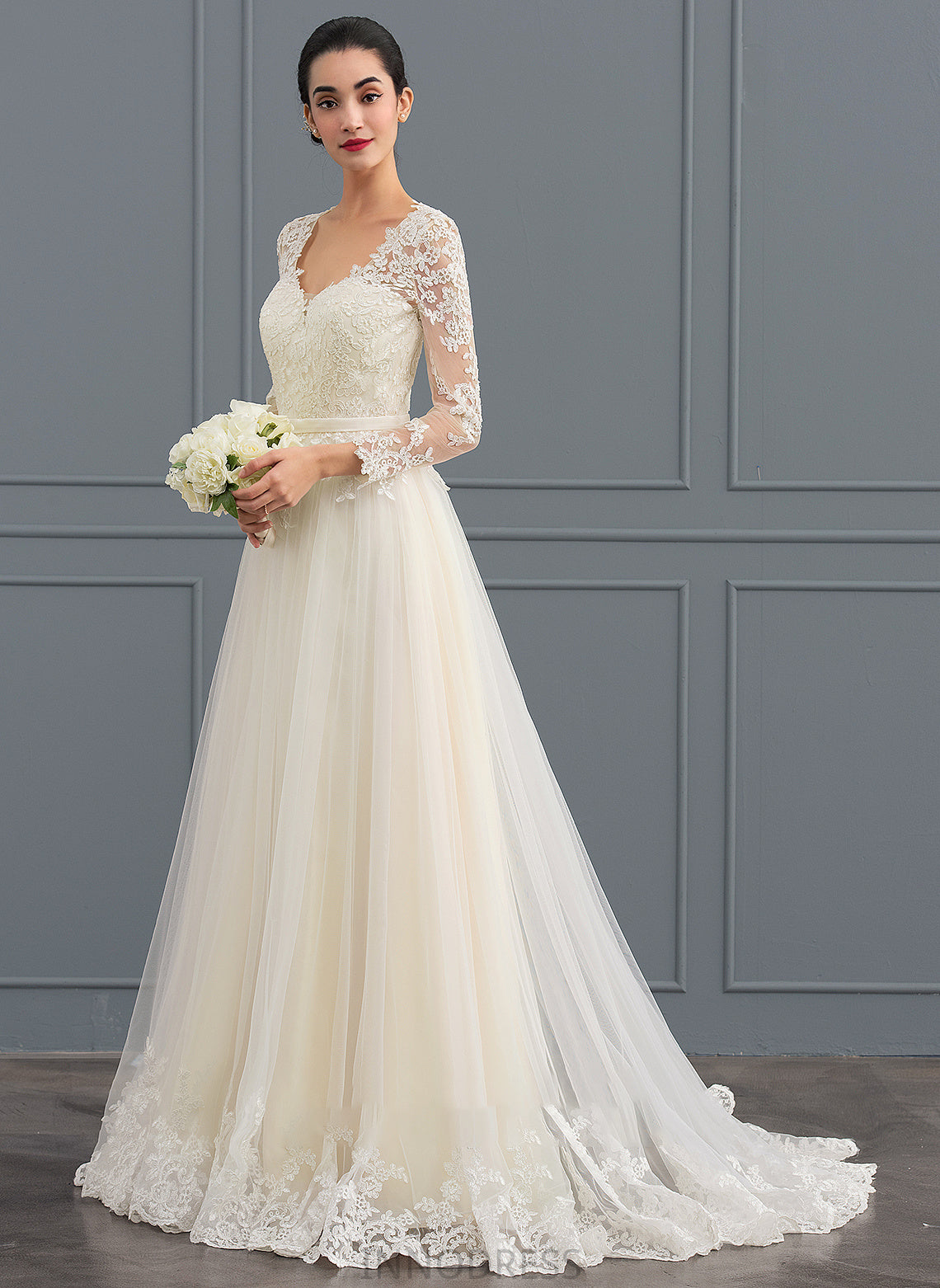 Dress Ball-Gown/Princess Wedding Dresses Wedding Train V-neck Sweep Cameron Tulle