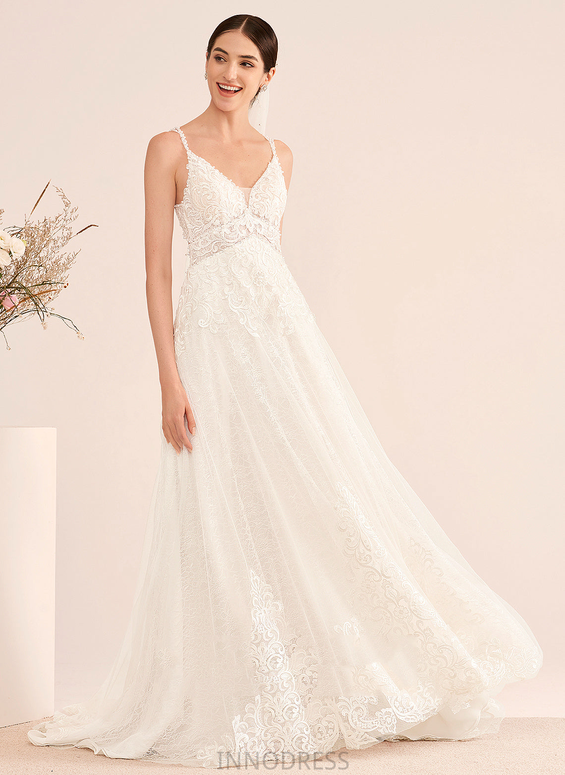 Train Beading Rihanna Dress A-Line Court Wedding Dresses V-neck With Wedding Lace Tulle