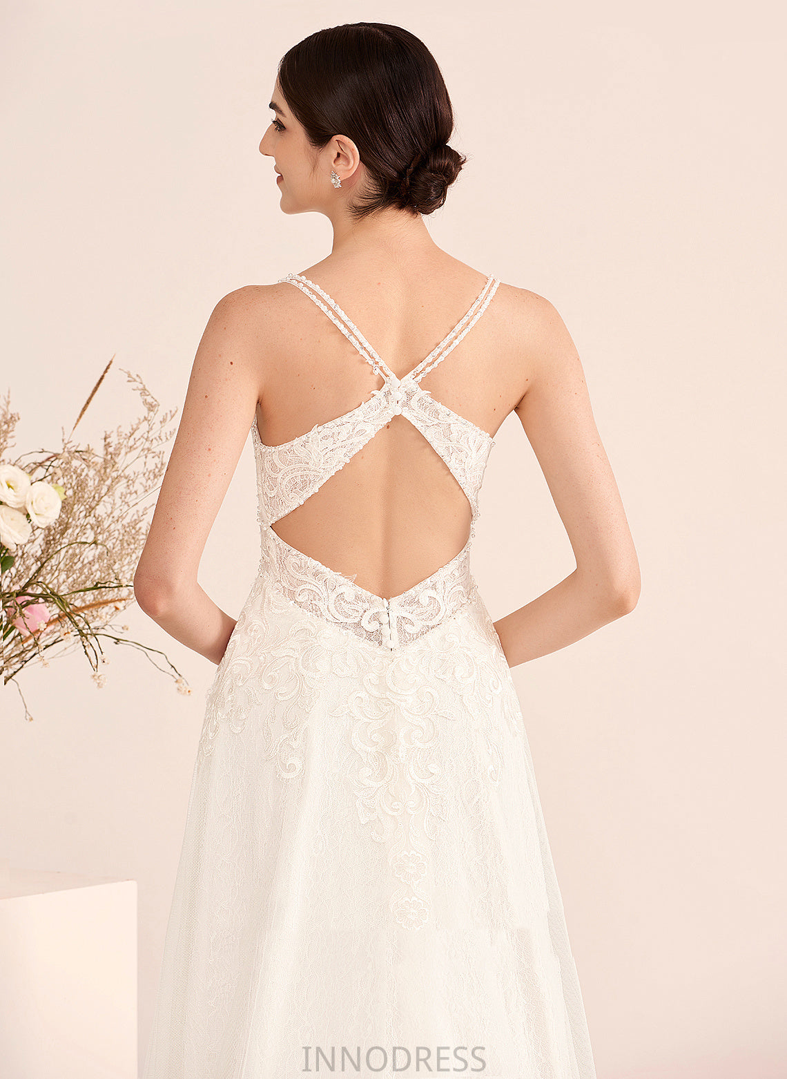 Train Beading Rihanna Dress A-Line Court Wedding Dresses V-neck With Wedding Lace Tulle