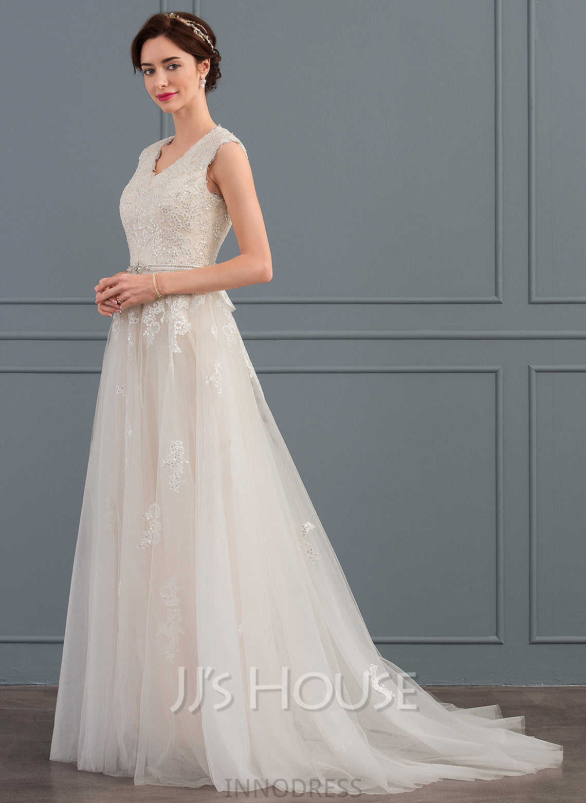 Wedding Wedding Dresses Dress Tulle A-Line Bow(s) Beading Train Sweep With V-neck Sequins Nathaly