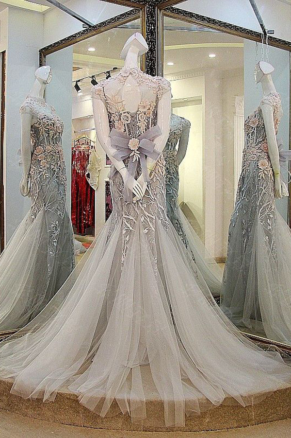 Gray Trumpet Court Train High Neck Short Sleeve Keyhole Back Floral Appliques Prom Dresses