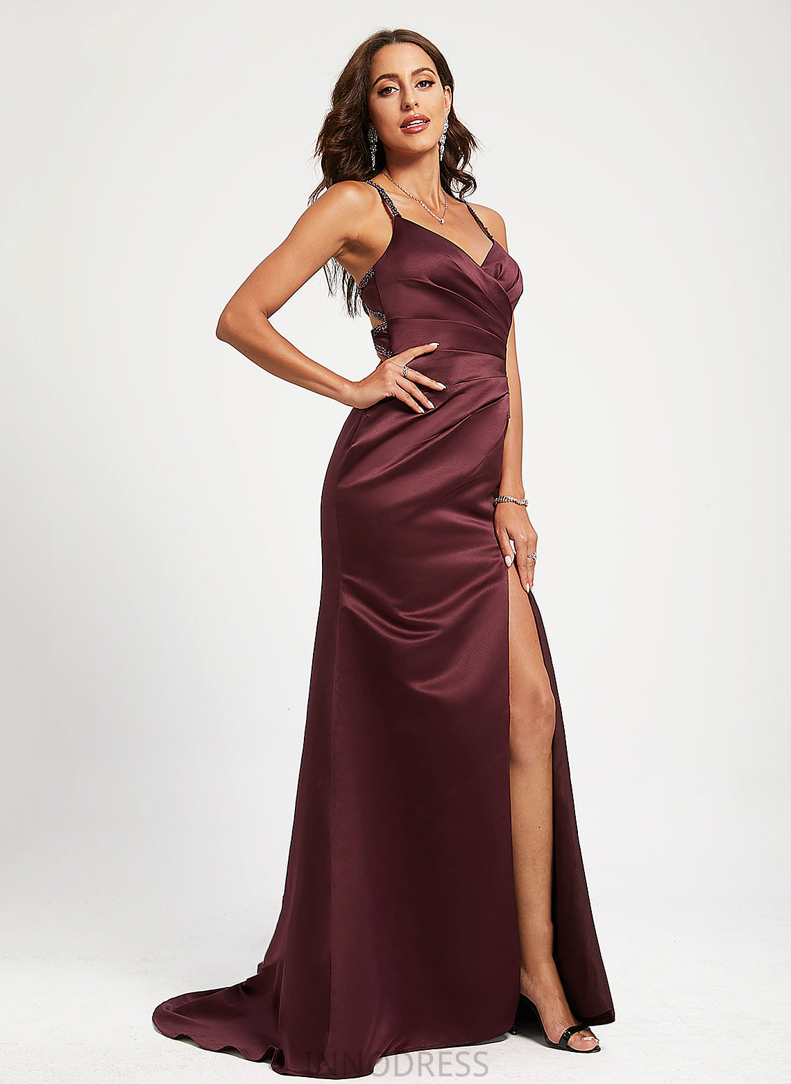 V-neck Beading Satin Train With Trumpet/Mermaid Katelynn Prom Dresses Sweep Sequins