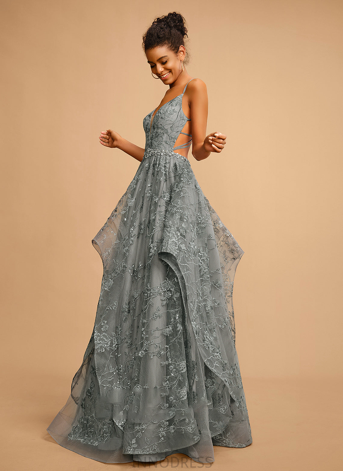 Sandy Ball-Gown/Princess Floor-Length V-neck Tulle Prom Dresses