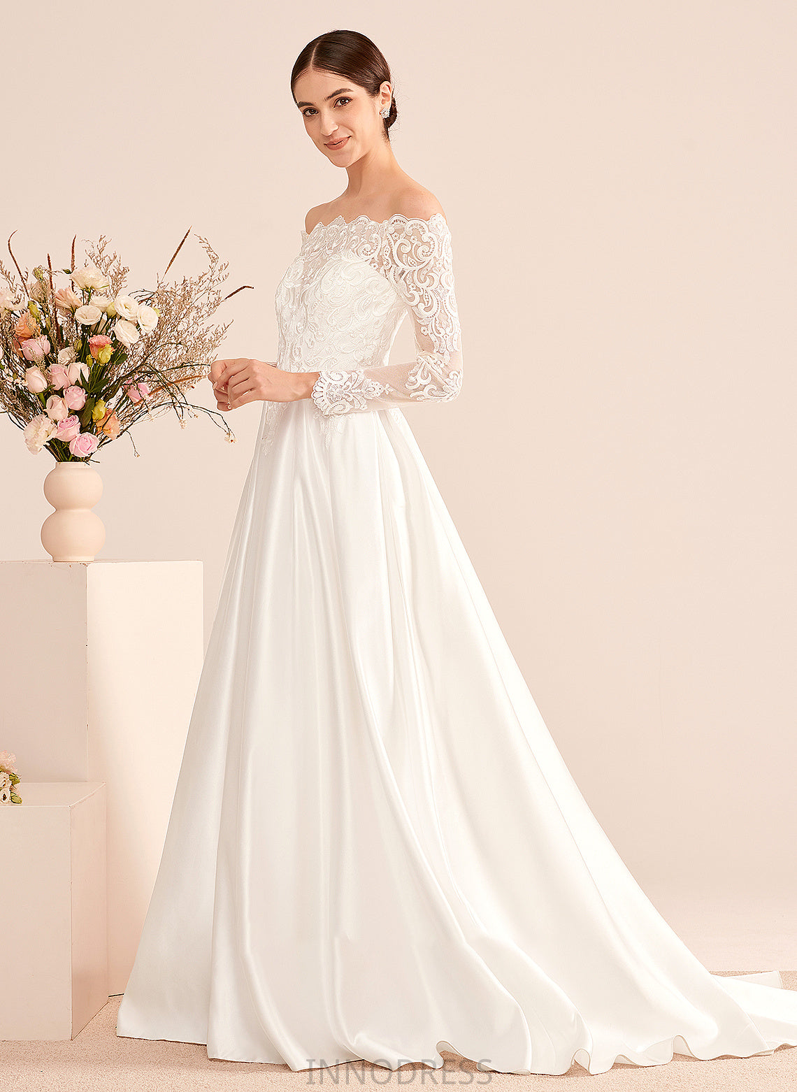 Train Wedding Lace Off-the-Shoulder Wedding Dresses With Court Ball-Gown/Princess Paulina Dress