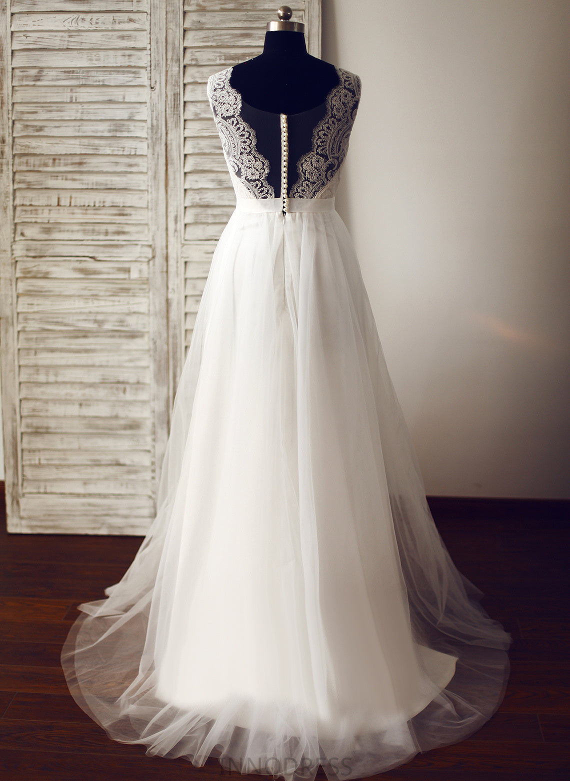 Dress Wedding A-Line Wedding Dresses Tiana Train V-neck Sweep Tulle Lace