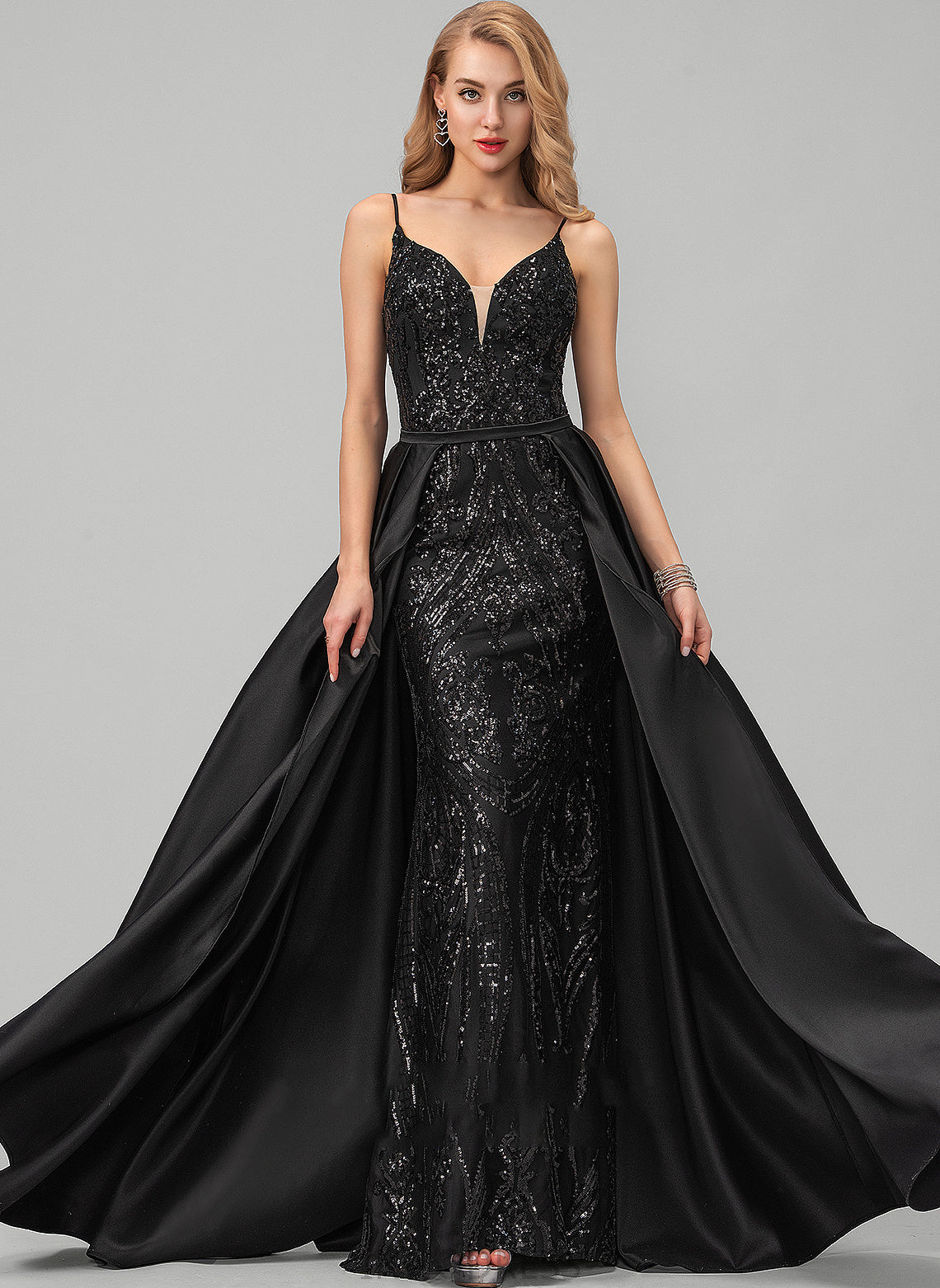 A-Line Sequins V-neck Prom Dresses Alula Floor-Length With Satin