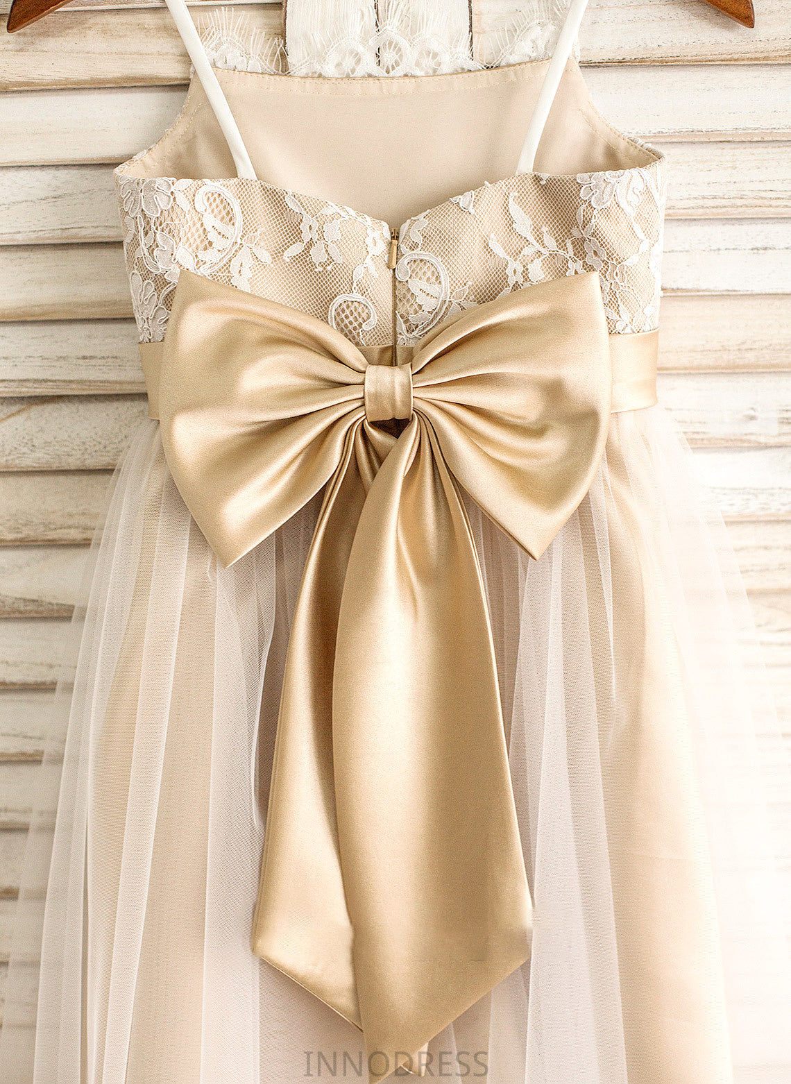 Bow(s) Junior Bridesmaid Dresses Knee-Length Kaley A-Line Tulle Square Sash With Neckline