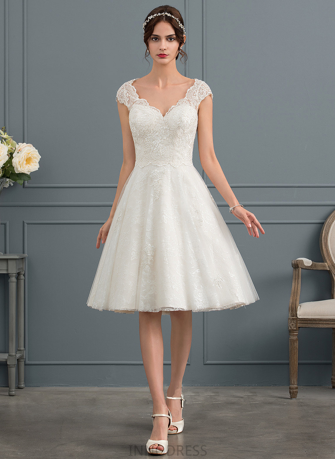 Lace Tulle Dress Knee-Length V-neck Wedding Dresses Ellen A-Line Wedding