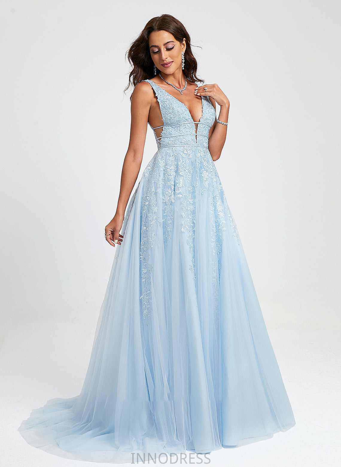 Ball-Gown/Princess With Tulle Sweep V-neck Beading Prom Dresses Giselle Train Lace