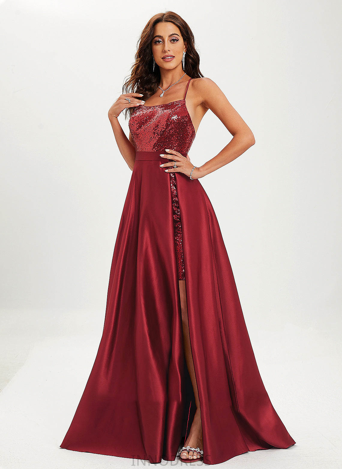 Sequins Train Prom Dresses Satin Sweep Monserrat With Neck Ball-Gown/Princess Scoop