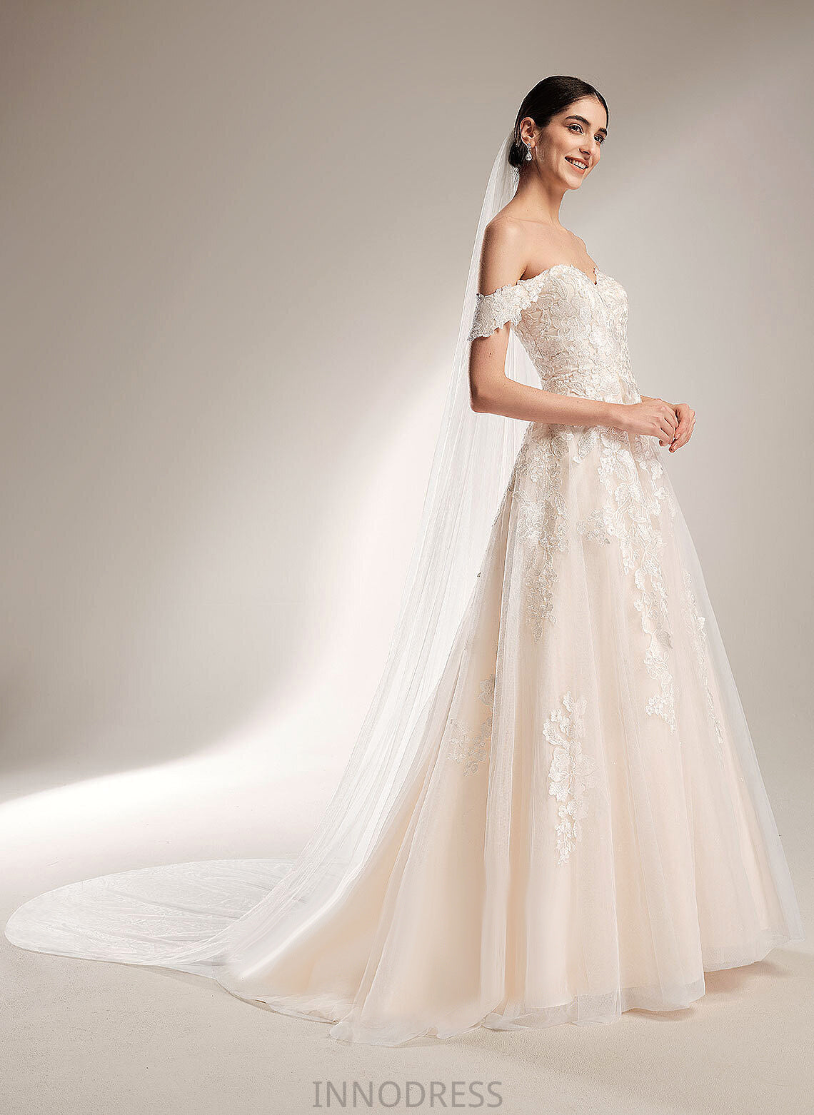 Off-the-Shoulder Wedding Dresses Lace Tulle Train Juliette Chapel Ball-Gown/Princess Dress Wedding