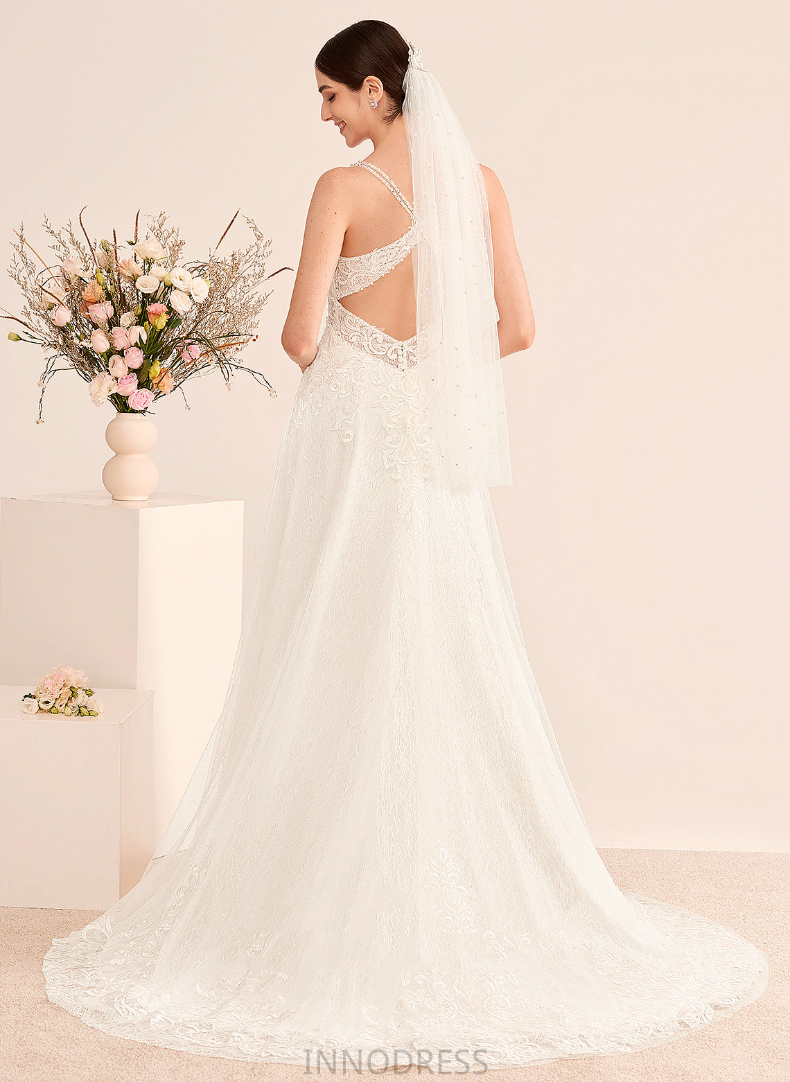 Train Beading Rihanna Dress A-Line Court Wedding Dresses V-neck With Wedding Lace Tulle