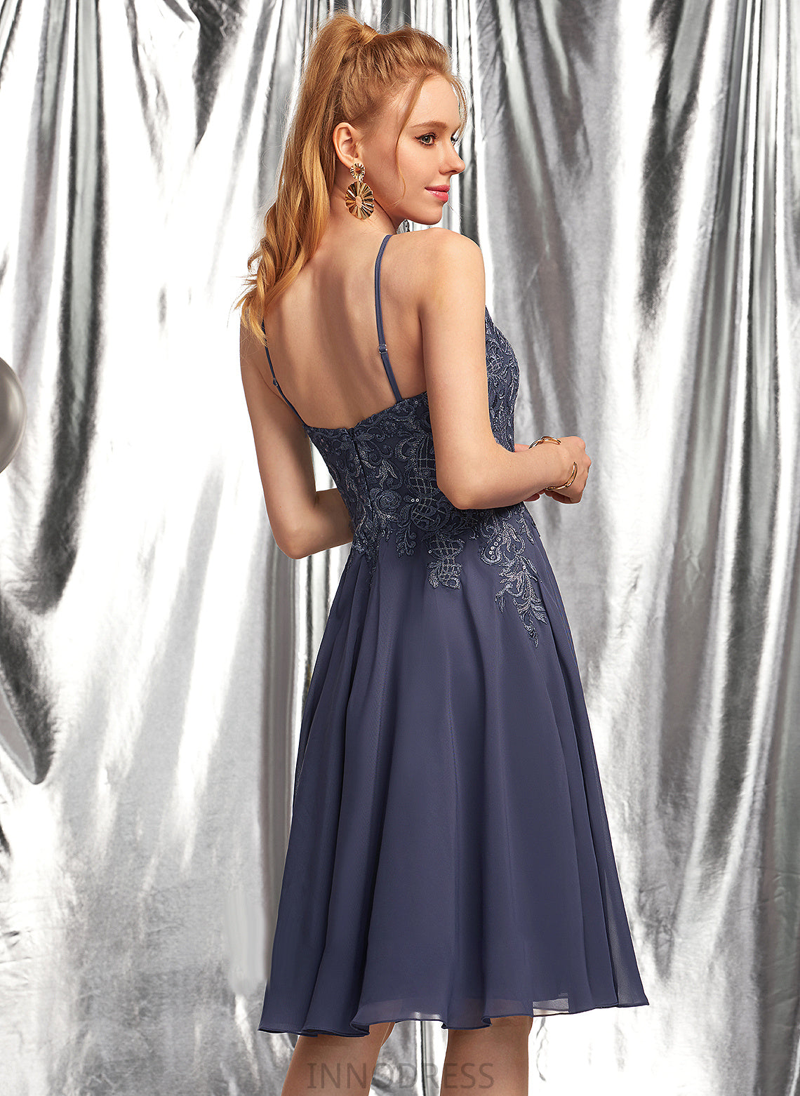 Prom Dresses Appliques Lace Tess Neck Knee-Length With Chiffon Scoop A-Line