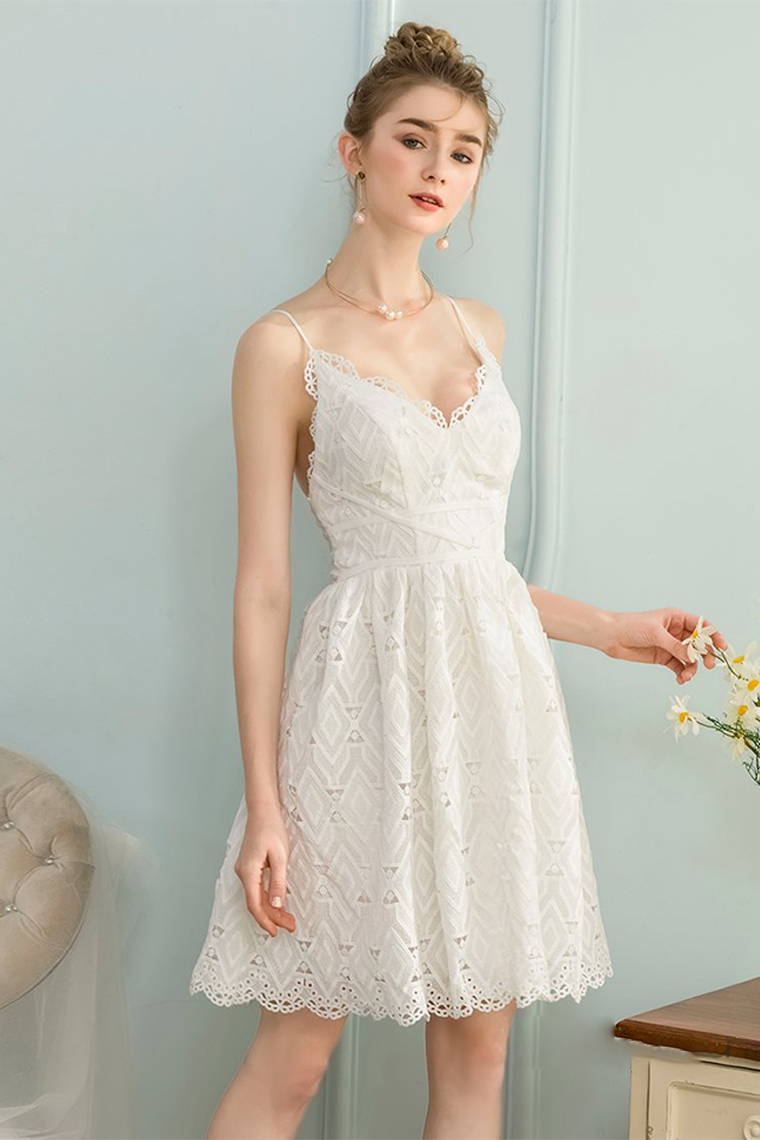 A-Line Homecoming Dresses Lace Jade V-Neck Sleeveless Short White