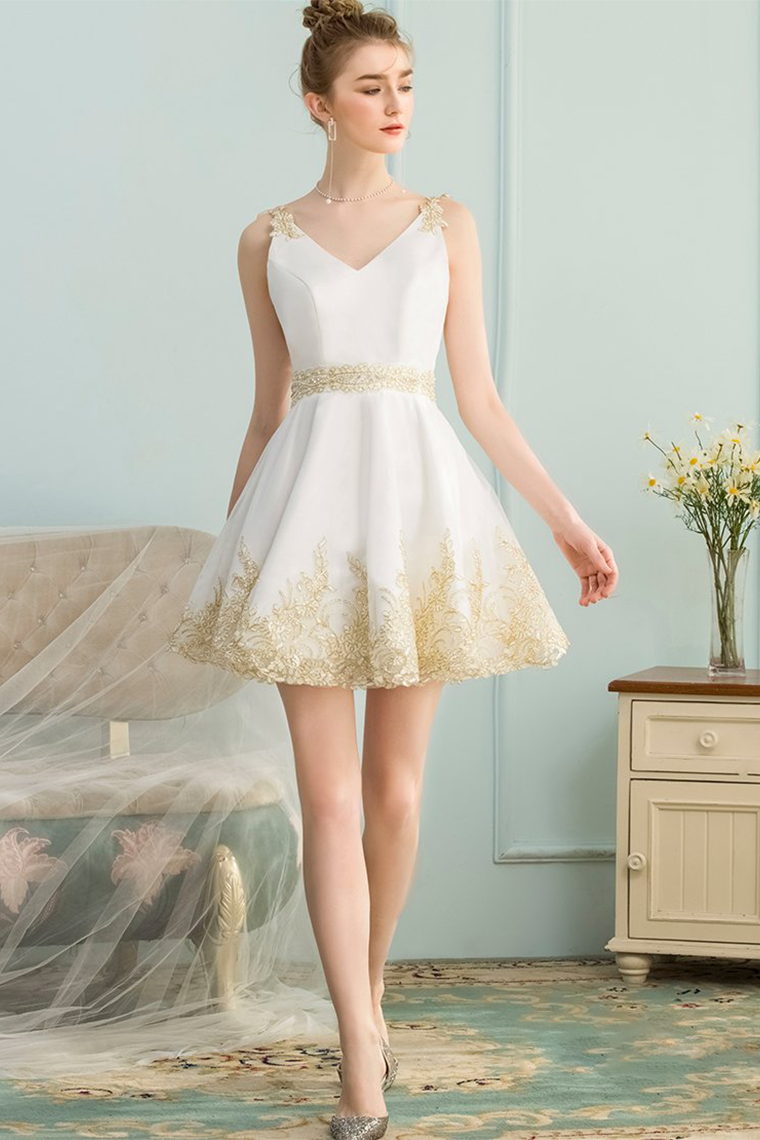 A-Line V-Neck Kendall Homecoming Dresses Satin Appliques Short White