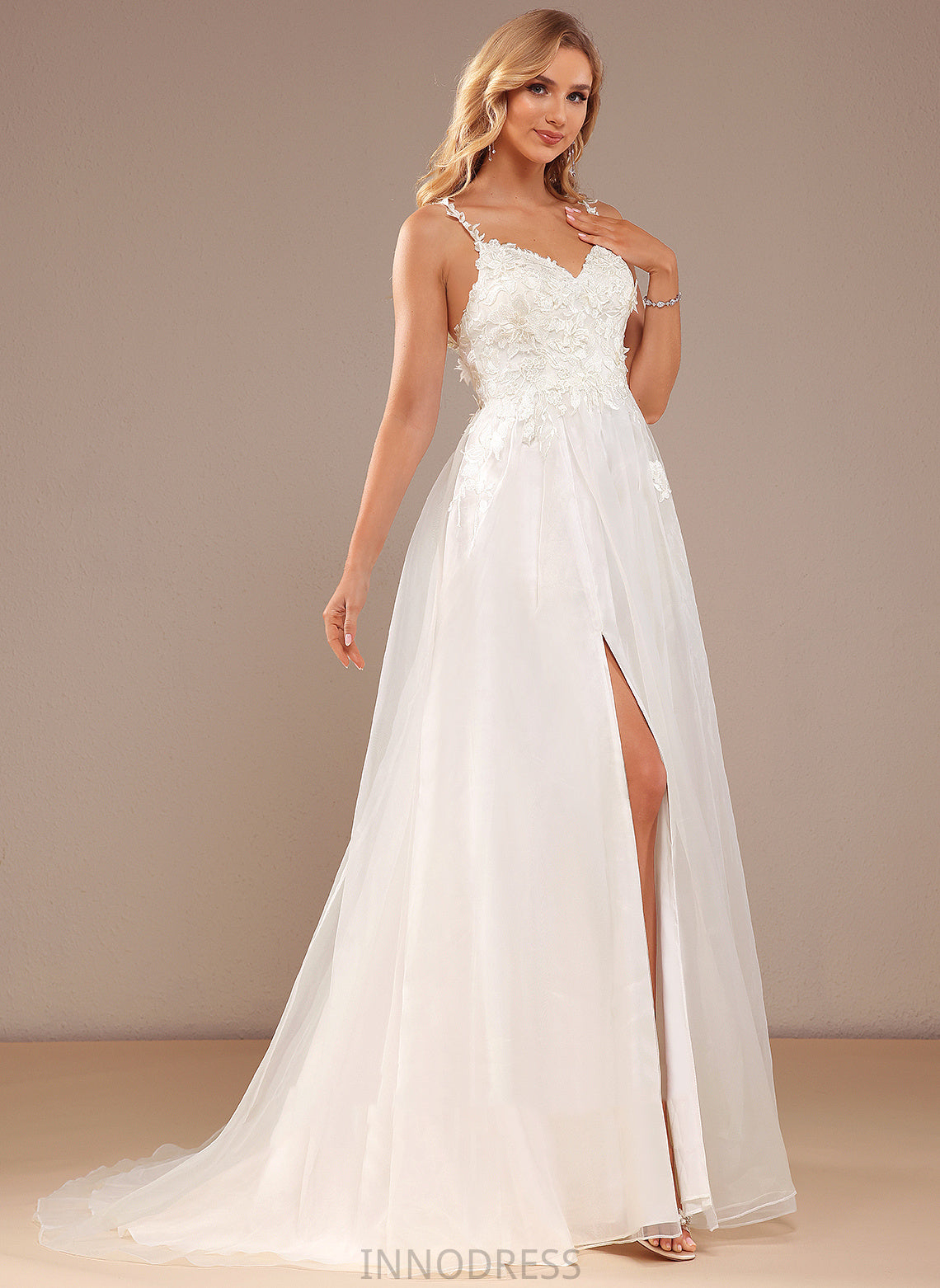 Dress Wedding Dresses Wedding Irene Front Court Split Organza Ball-Gown/Princess Lace Train With Lace V-neck