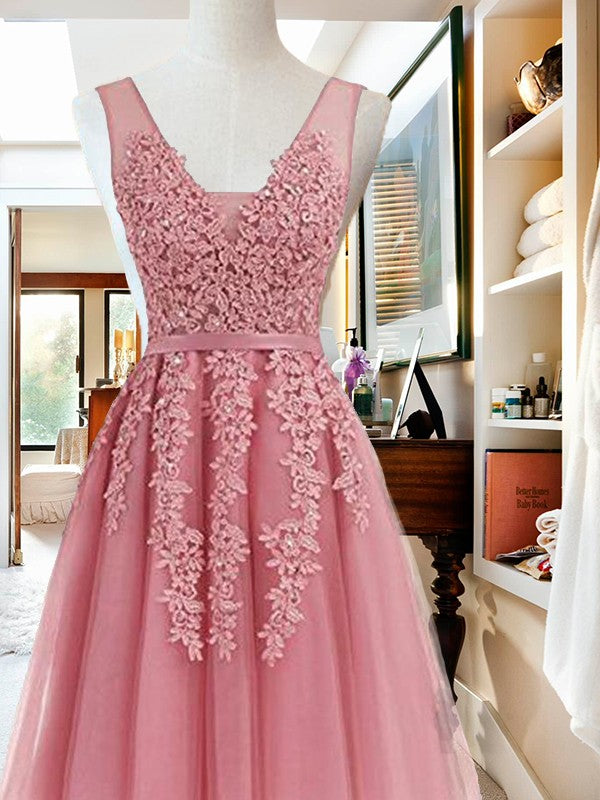 Pink Naima Homecoming Dresses A-Line V-Neck Cut Short With Applique Tulle