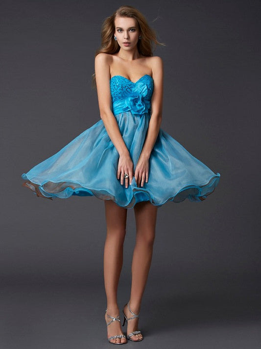 A-Line/Princess Sweetheart Sleeveless Short Myah Homecoming Dresses Lace Taffeta