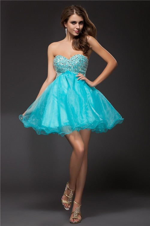 A-Line/Princess Sweetheart Sleeveless Tiara Cocktail Homecoming Dresses Beading Short Organza Dresses