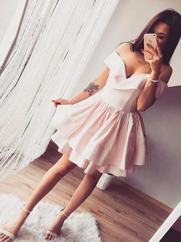 A-Line/Princess Sleeveless Off-The-Shoulder Knee-Length Dresses Homecoming Dresses Satin Karley